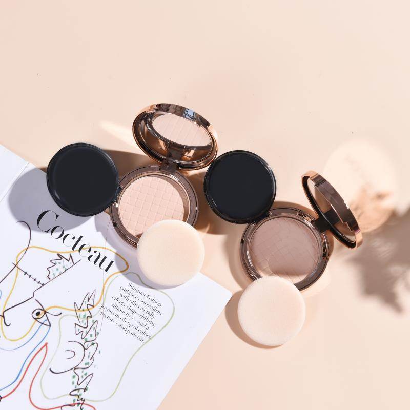 IVOONA Matte Compact Face Powder - OthoiMart